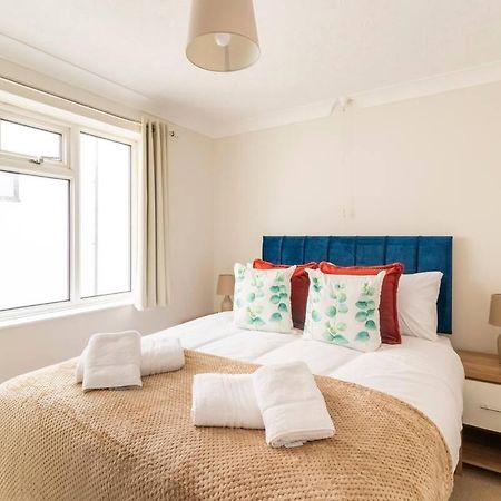 Incredible Sea View 2 Bedroom Beach Apartment Bournemouth Buitenkant foto