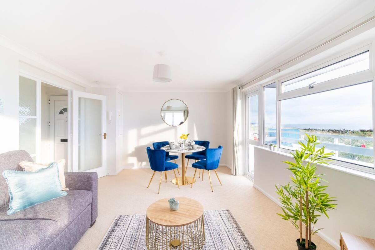 Incredible Sea View 2 Bedroom Beach Apartment Bournemouth Buitenkant foto
